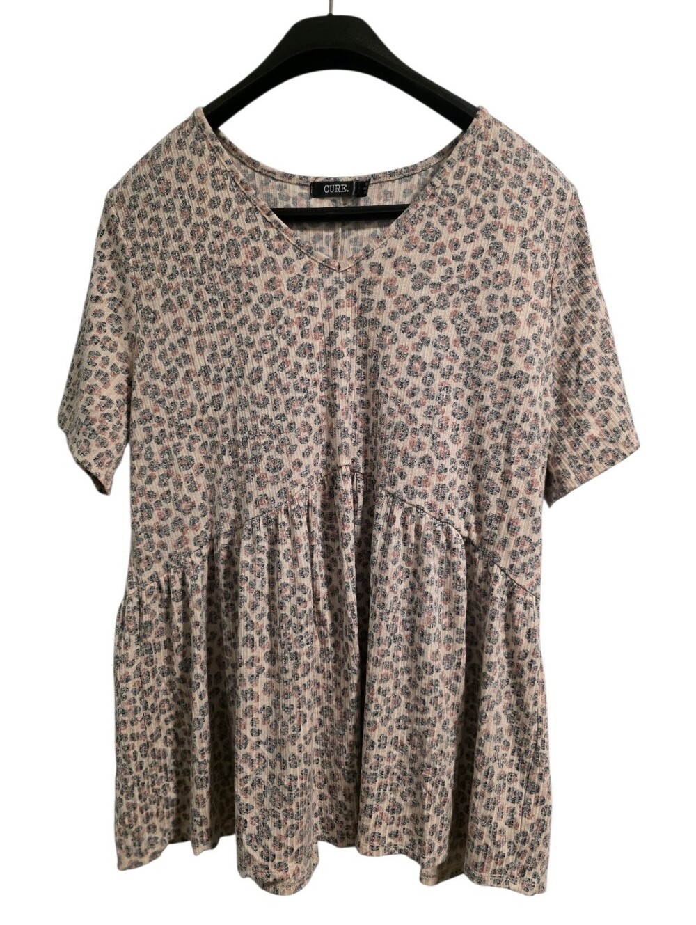 Cure Ribbed Muted Leopard Print V-Neck Babydoll Top Size 2XL VGUC
